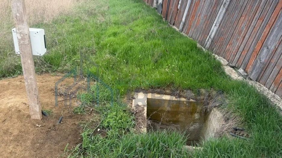 Teren intravilan 1.000 mp în Miroslava, sat Ciurbești, cu utilități și autorizație de construire - Poză 3