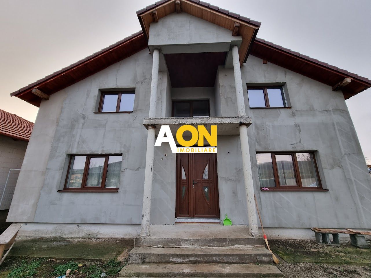 Casa Individuala 6 Camere, Zona Barabant - Poză 1