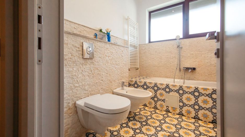 Vilă modernă  cu curte generoasă în Iancu Nicolae - Poză 19