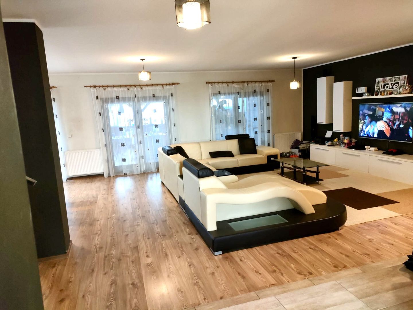 CASA SPATIOASA - Poză 3