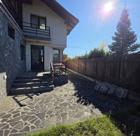 Apartament la casa, 2 camere, parcare, zona Muscel - Poză 2