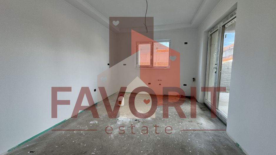 Casa Individuala in Mosnita. La asfalt. Cu Carport - Poză 11