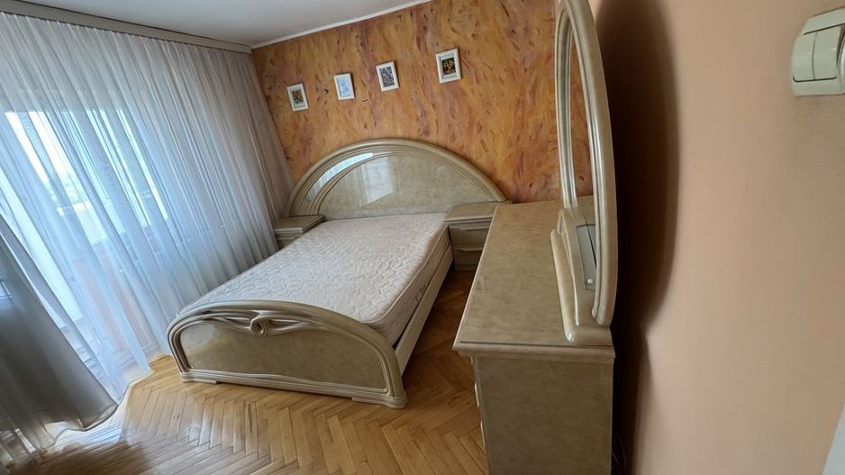 Apartament 3 camere bd Constantin Brancoveanu - Poză 1