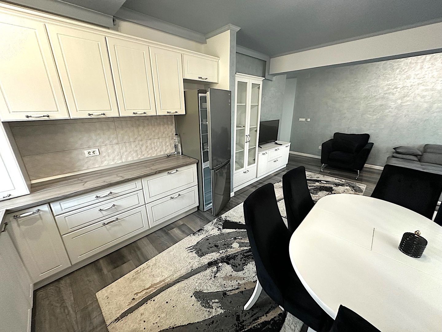 Apartament 2 camere se vinde mobilat - Poză 5