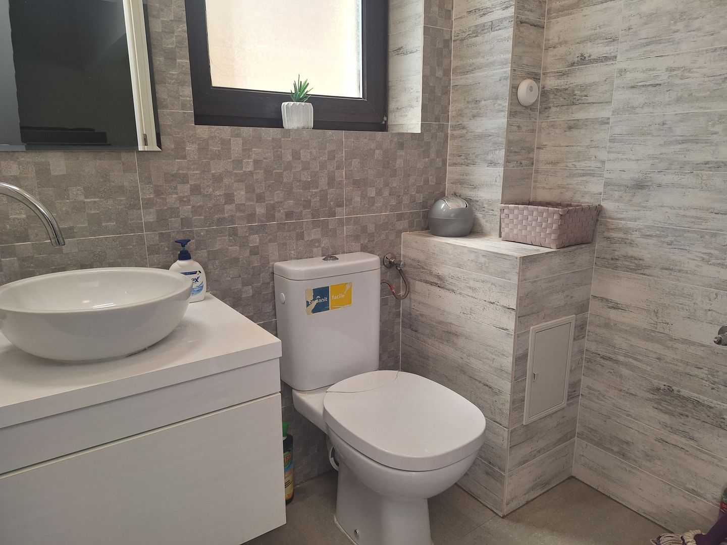 Duplex 4 cam 3 bai parcare&curte Prelungirea Ghence str. Maracineni - Poză 15