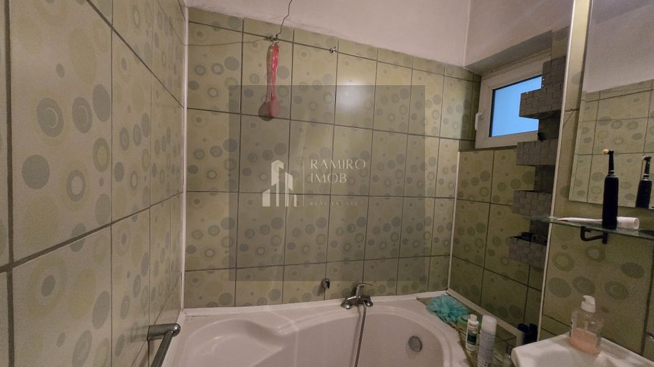 Ap 3 camere 70m -decomandat -etaj 2 -centrala -STB Vadul Nou /Sector 5 - Poză 9