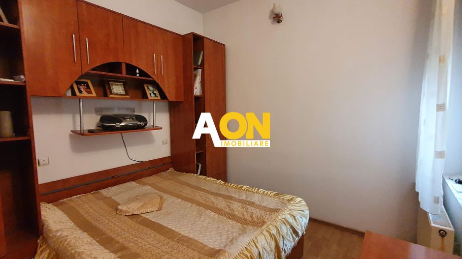 Casa cu 7 camere, 2 spatii comerciale, pretabila pt. birouri, Centru - Poză 13