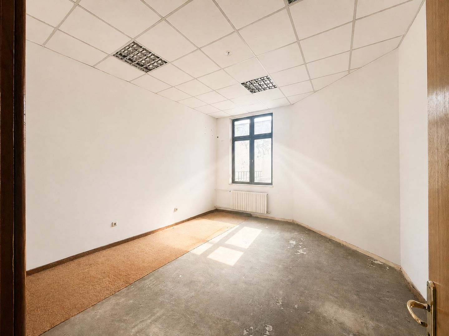 Spațiu de birouri zona centrala - langa primarie - Poză 16