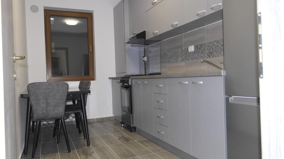 Apartament cu doua camere, cartier Solaris-Aparatorii Patriei, Berceni - Poză 3