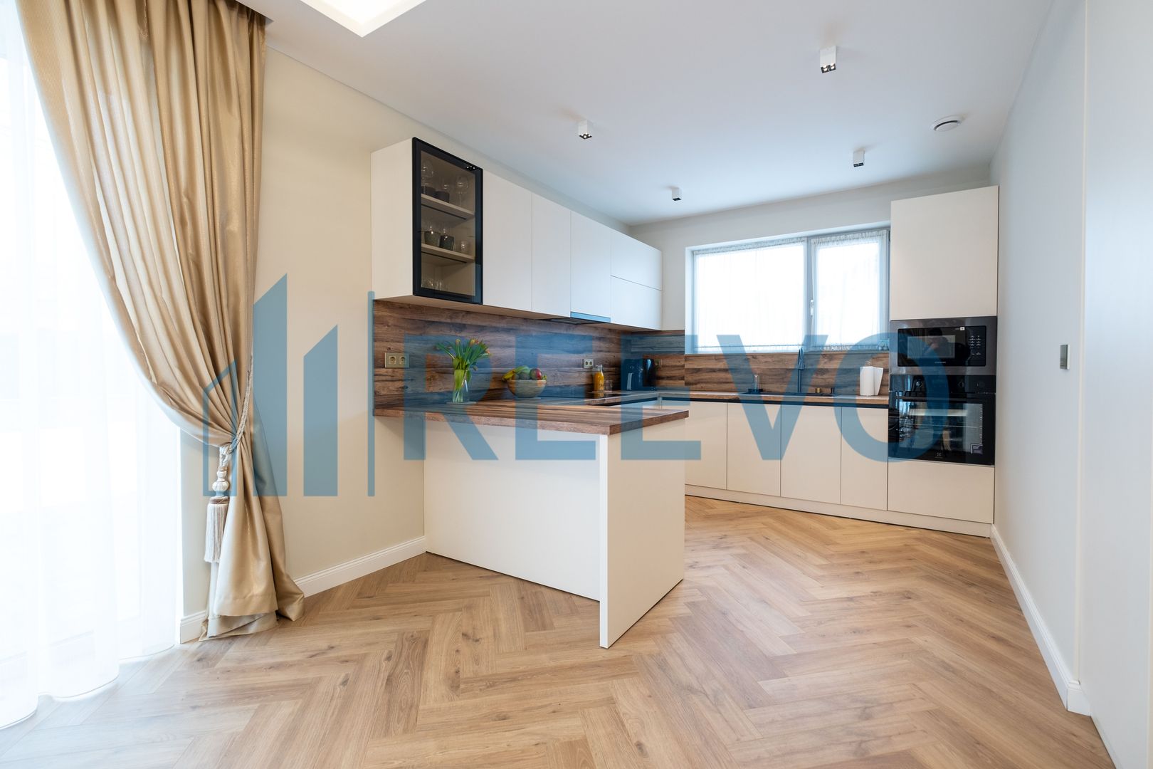 Vilă Modernă în Bogdan Vodă - Poză 13