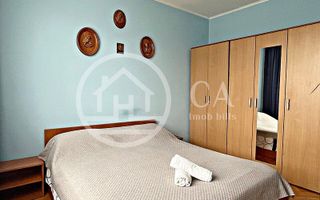 Apartament cu 3 camere de vanzare in zona Rogerius Oradea - Poză 2
