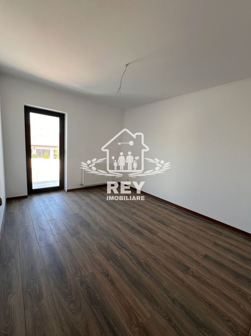 Casa individuală 3 dormitoare mobilată-utilală zona LIDL | C.Cisnădiei - Poză 12