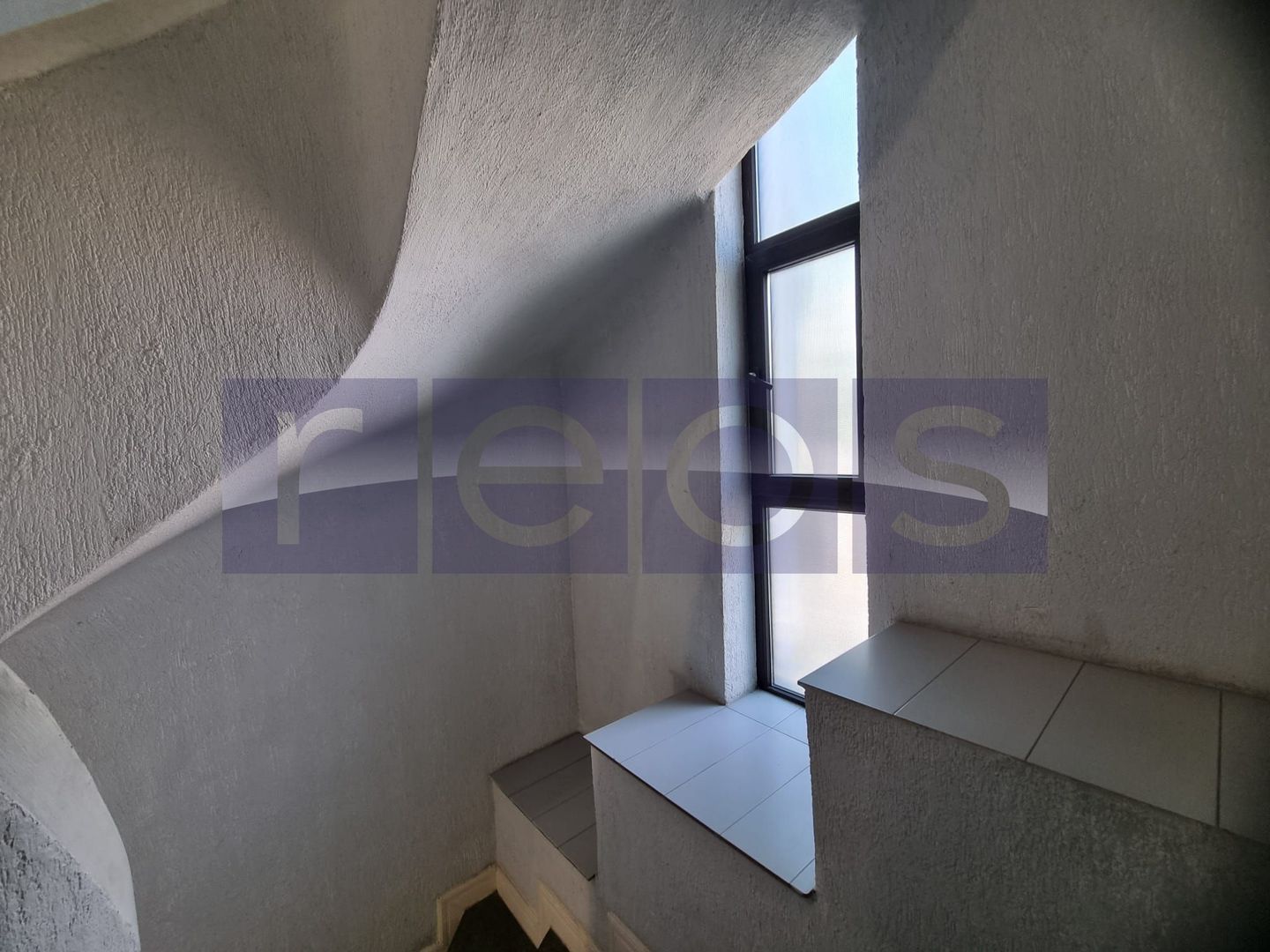 VANZARE - 3- CAMERE IN VILA INTERBELICA -TINERETULUI - Poză 20
