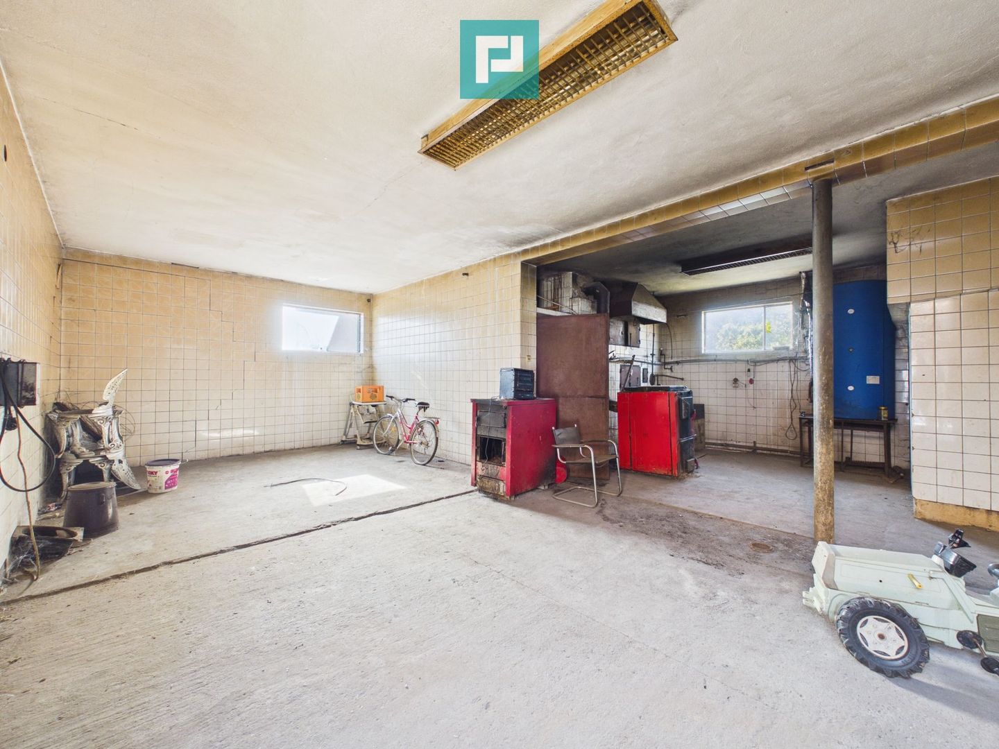 Casa cu multiple destinatii in Galsa - Poză 26