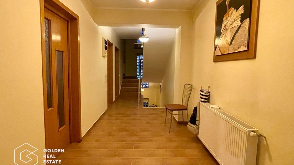 Casă generoasă pentru activități comerciale- Calea Vitan - Poză 6