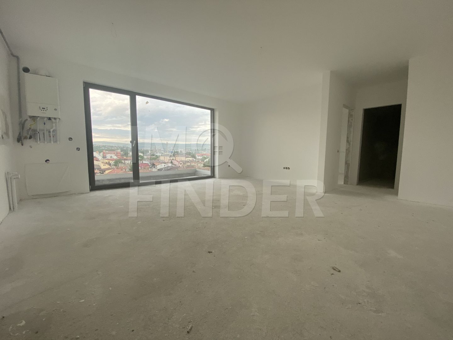 Vanzare apartament 3 camere Centru, imobil nou, etaj intermediar - Poză 2