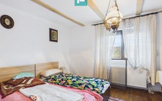 Casă deosebită la Urvişu de Beliu - Poză 9