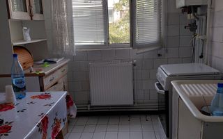 Aprtament 2 cam, Tig 1,et 3 si  un garaj mare langa bloc - Poză 3