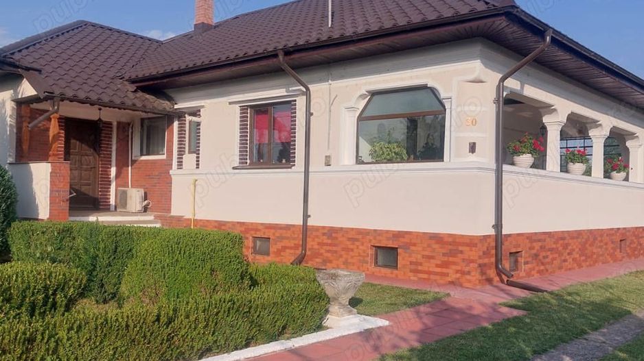 Casa la 40 km de București și la 15km de Ploiesti - Poză 1