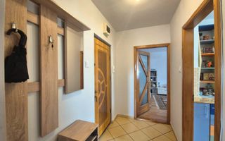 Centru Civic, apartament pretabil familie sau studenti. - Poză 2