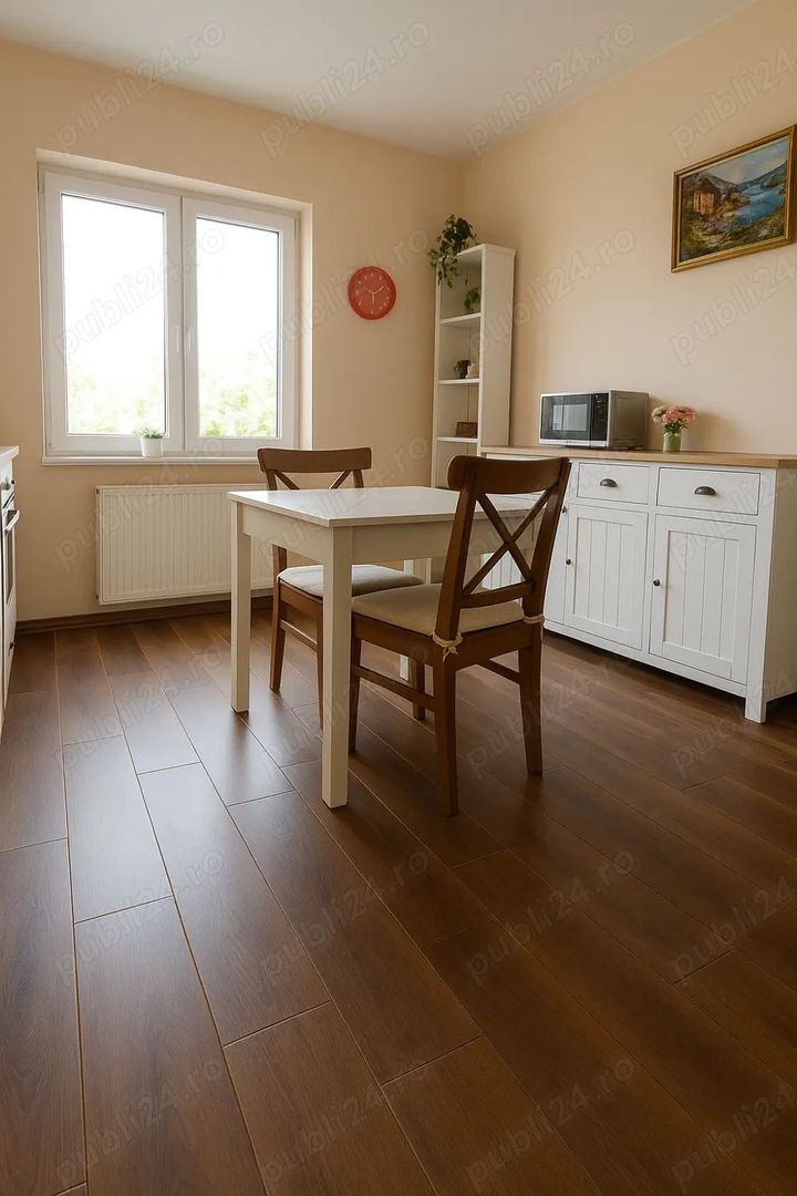 De vanzare apartament 2 camere Decomandat/Centrala proprie - Poză 3