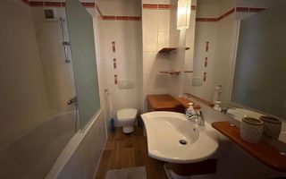 Apartament cu 3 camere de vânzare Primăverii - Poză 8