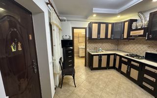 Casă 3 Camere de Vanzare | Curte | Renovată | Magazie - Poză 1