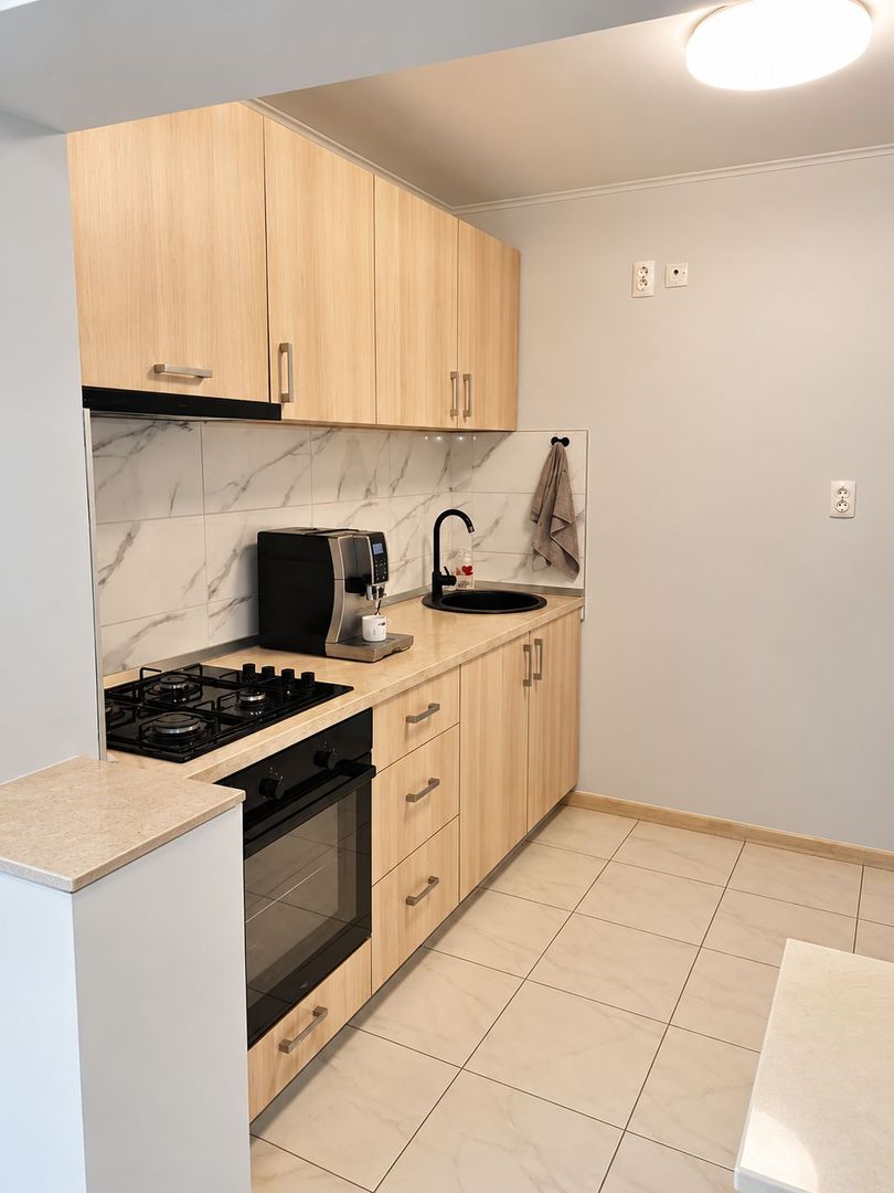Girocului | 3 Camere | Centrala proprie | Mobilat | Etaj 2 | 2 Boxe + Garaj - Poză 2