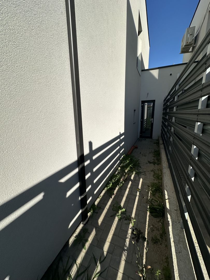 Duplex despartit prin spatiu tehnic - Poză 26