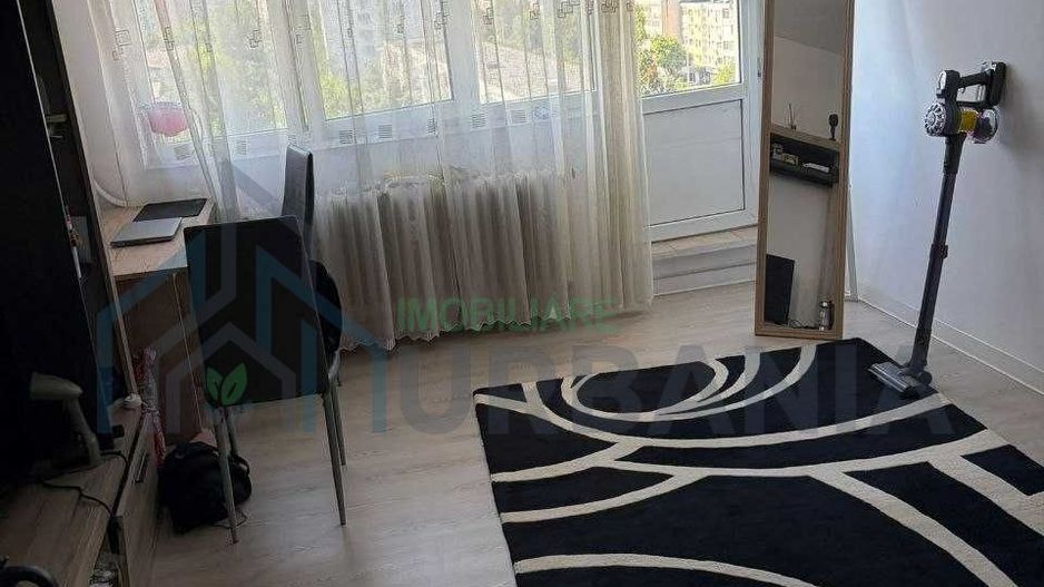 Garsonieră de vânzare, Podu Roș, Iași – aproape de Piața Nicolina - Poză 1