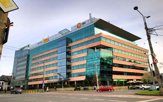 Spatiu modern pentru birouri - 1,657.82 mp - Metrou Eroilor (M1, M3 & M5) - Poză 1