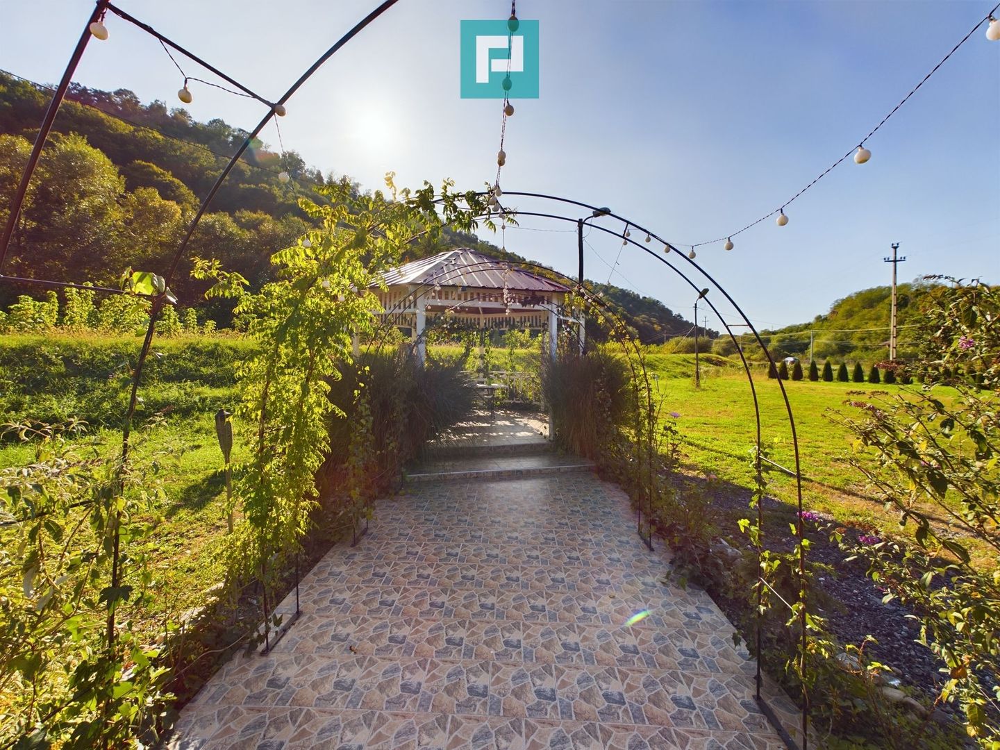 Sala de evenimente în inima naturii - Poză 12