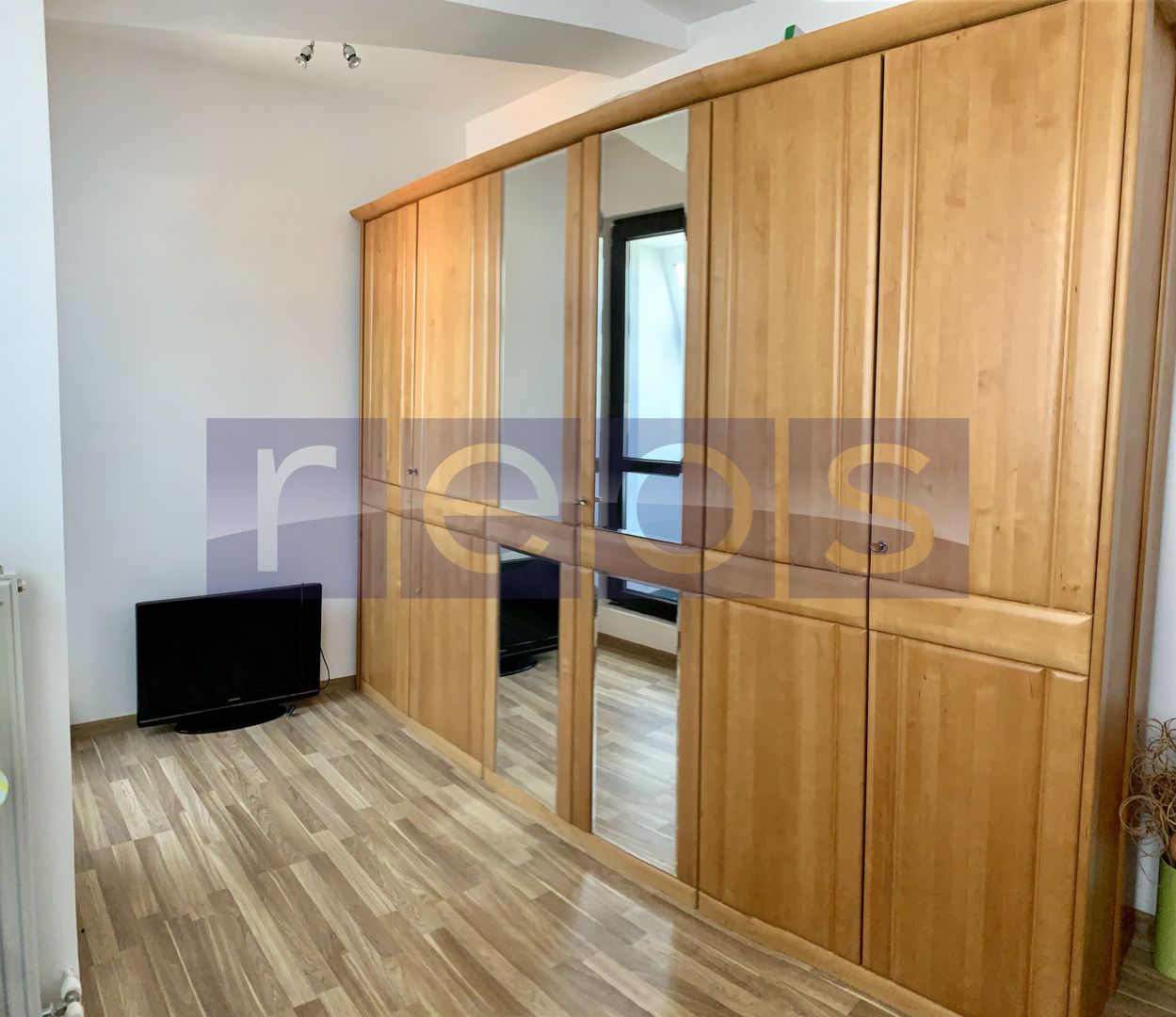 2 CAMERE MOBILAT + UTILAT | JIULUI - Poză 7