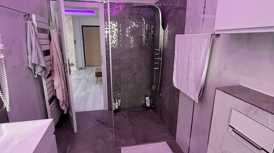 Apartament de 3 camere  de închiriat, în bloc nou, zona Trei Stejari - Poză 10