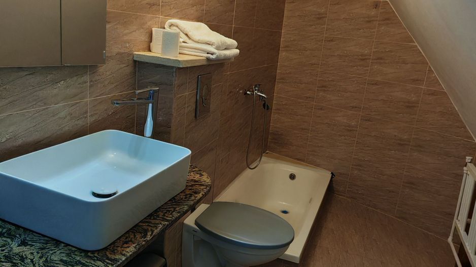 Studio situat in casa,mobilat, ASTRA 420 euro cu UTILITATI INCLUSE - Poză 26