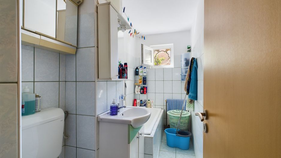 Apartament cu 3 camere, etaj intermediar, zona Spitalului Judetean - Poză 9