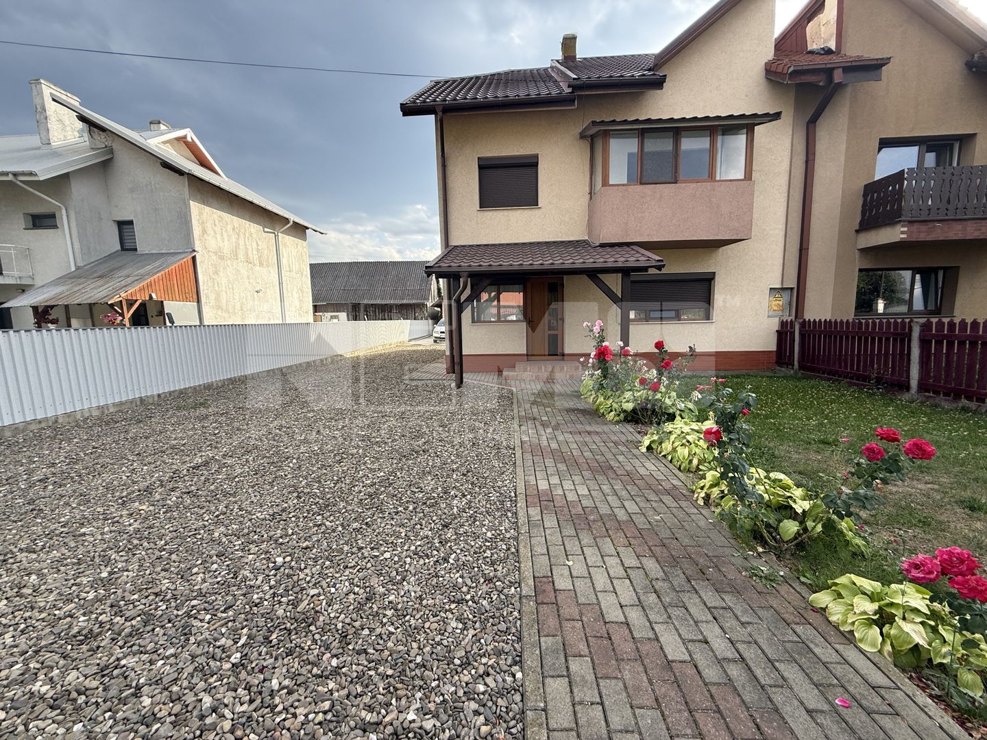 Casă tip duplex de vânzare | 110 Mp | Complet Mobilat - Poză 19