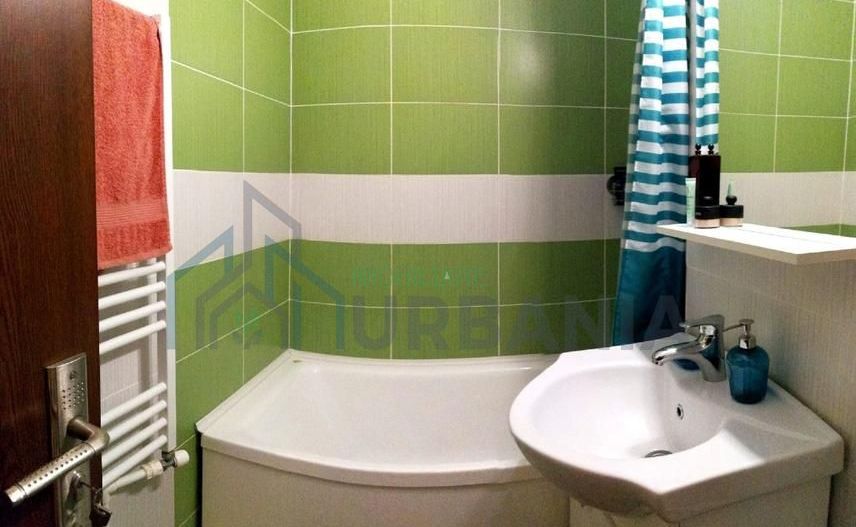 Apartament 3 camere, renovat, Podu Roș - Complex 1001 Articole, 10 minute de Palas - Poză 7