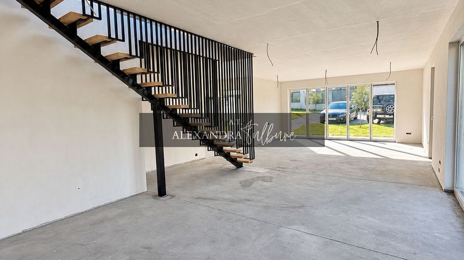 Casa individuala 6 camere, 5 bai, terasa la etaj, curte, P+ET+POD - Poză 17