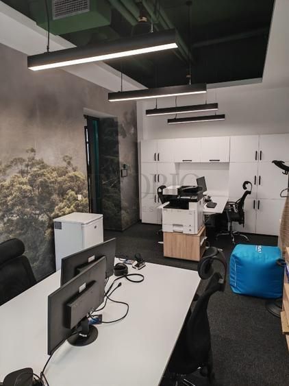 Cladire office in centrul istoric - Poză 8