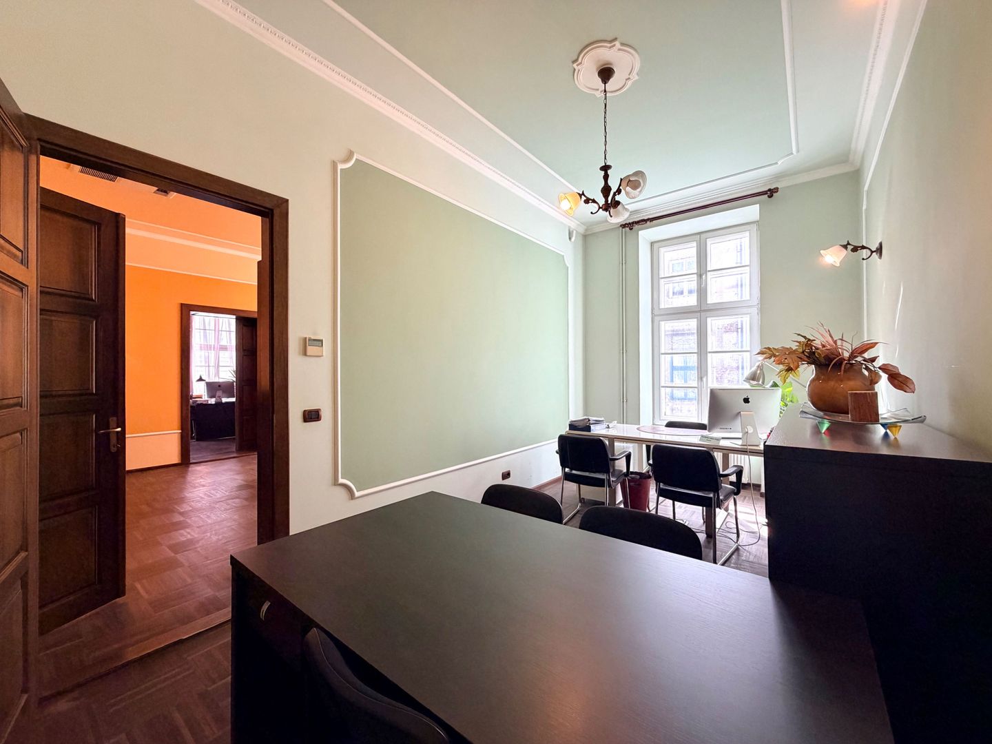 4 camere Ultracentral  - Piața Unirii, ideal birouri, parcare in curte - Poză 10