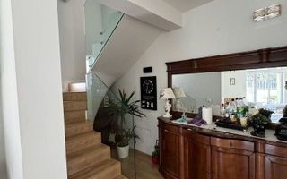 Casa individuala 110 mp, 300 teren, zona Trifoiului - Poză 1