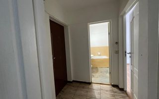 GARSONIERA SPATIOASA CU BALCON INCHIS | ZONA LINISTITA | RADAUTI - Poză 6