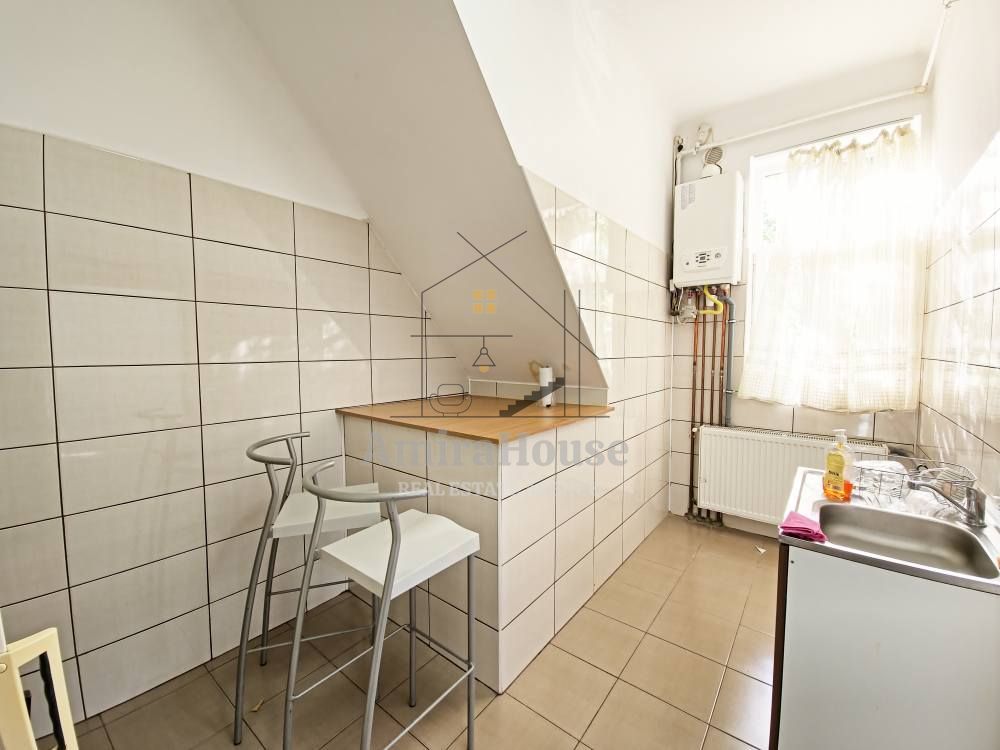 Casa alipita de inchiriat Gruia pt sediu firma, birou, locuinta - Poză 9