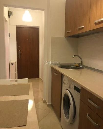 PROPRIETAR! Vand garsoniera mobilata - Tineretului -7 minute de metrou - Poză 4