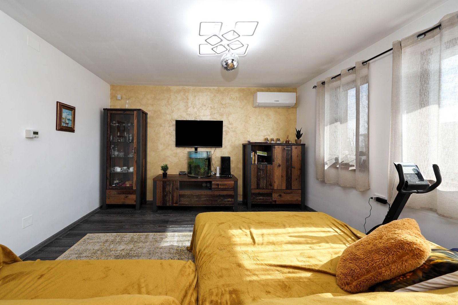 Casă Individuală Modernă de Vânzare | Sânpetru, Brașov - Poză 4