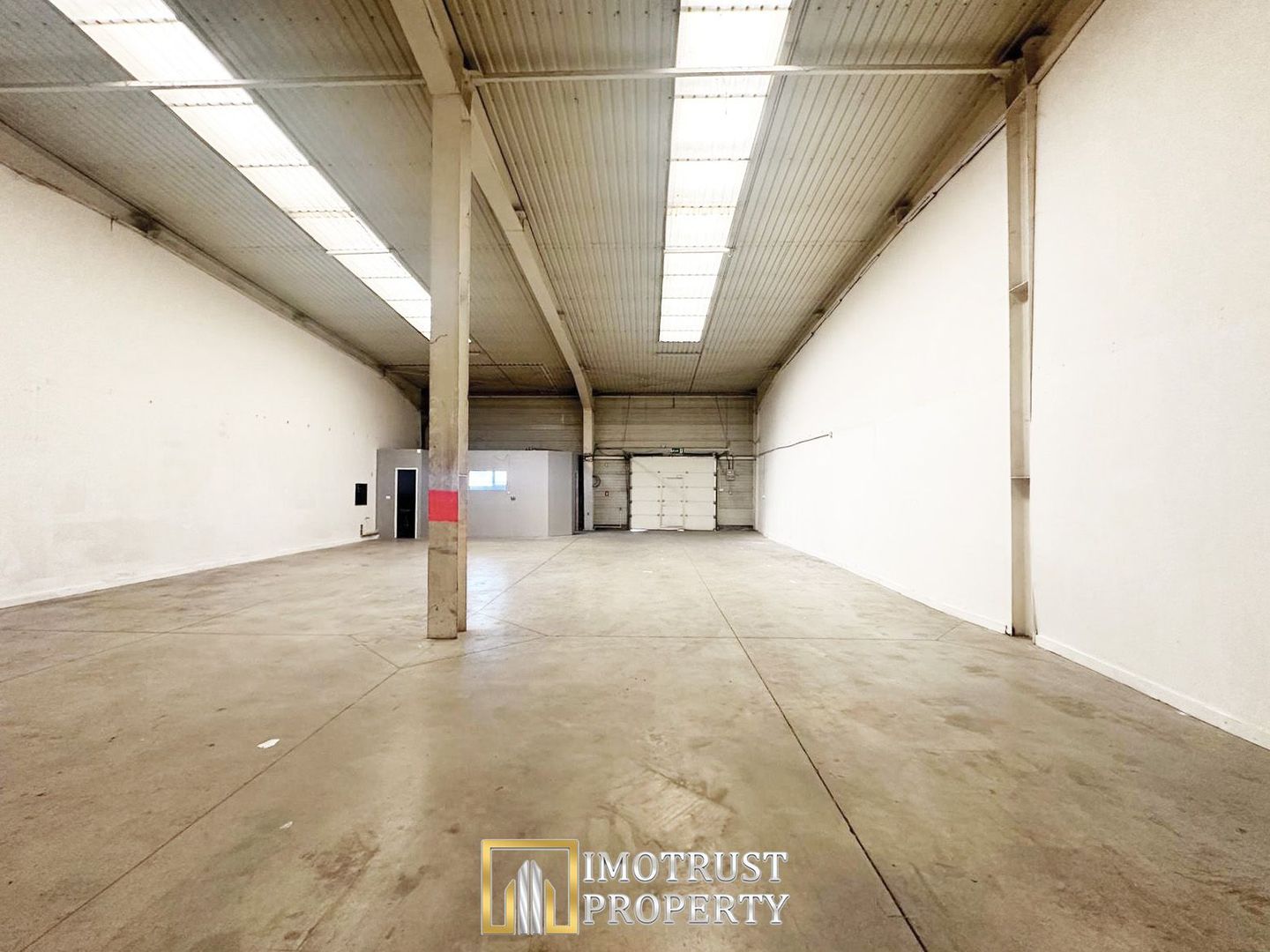 Spatiu industrial de inchiriat Arad 227 mp acces TIR - Poză 4