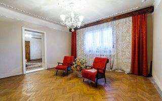 Casă frumoasă la Săvârșin - Poză 1