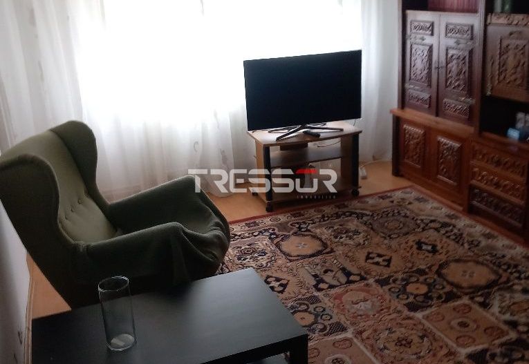Apartament 3 camere de închiriat, Faleză Sud / Poarta 6 - Poză 2