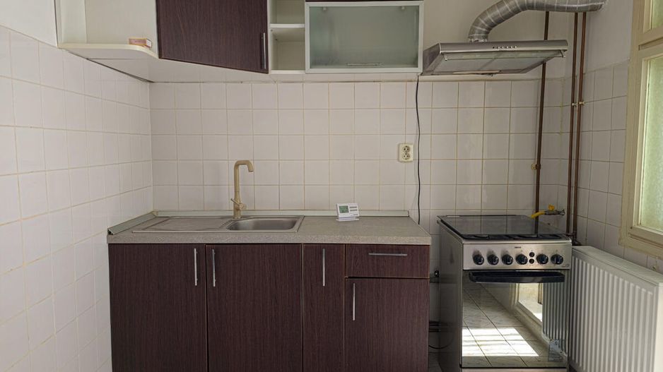 Soarelui - Scoala 30 - 3 Camere, Decomandat, 2 Bai, Etaj 2, Centrala - Poză 6